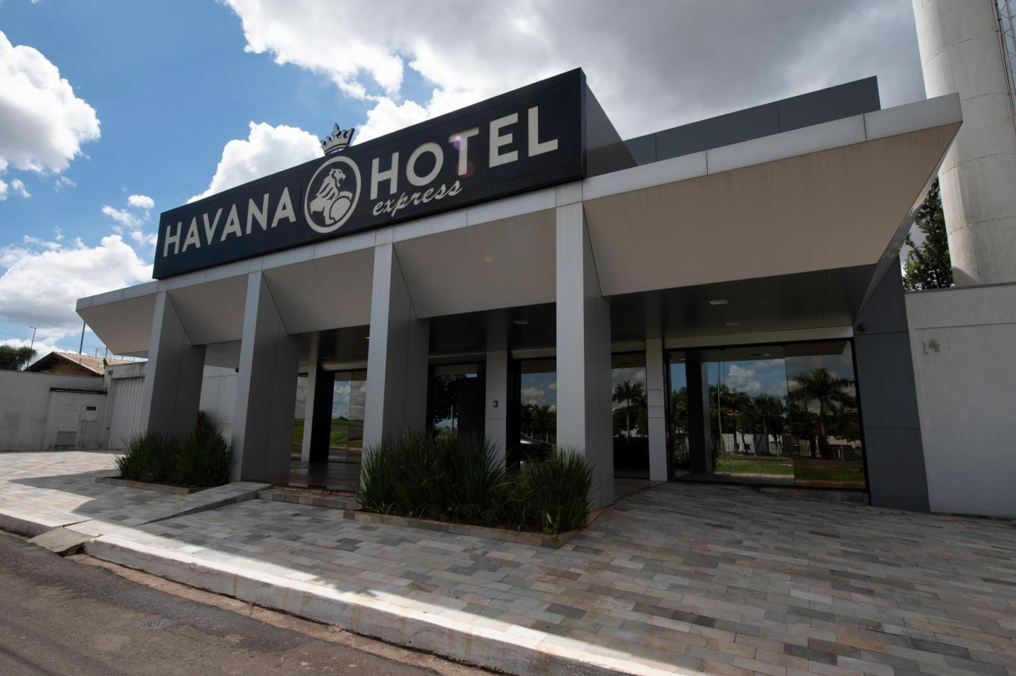 אובראבה Havana Express מראה חיצוני תמונה